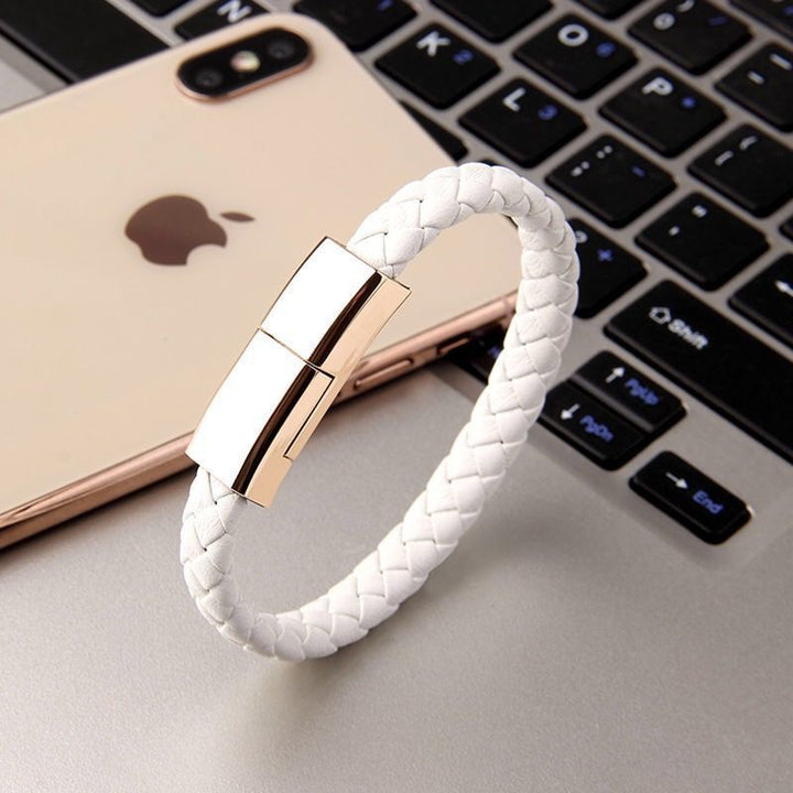 Elegantní náramek, který nabíjí váš telefon kdekoli