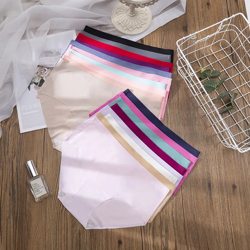 Laces | Seamless pants